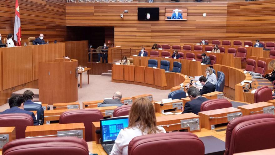 El clima de desacuerdo y la falta de Medalla marcan el acto institucional del Estatuto de Castilla y León