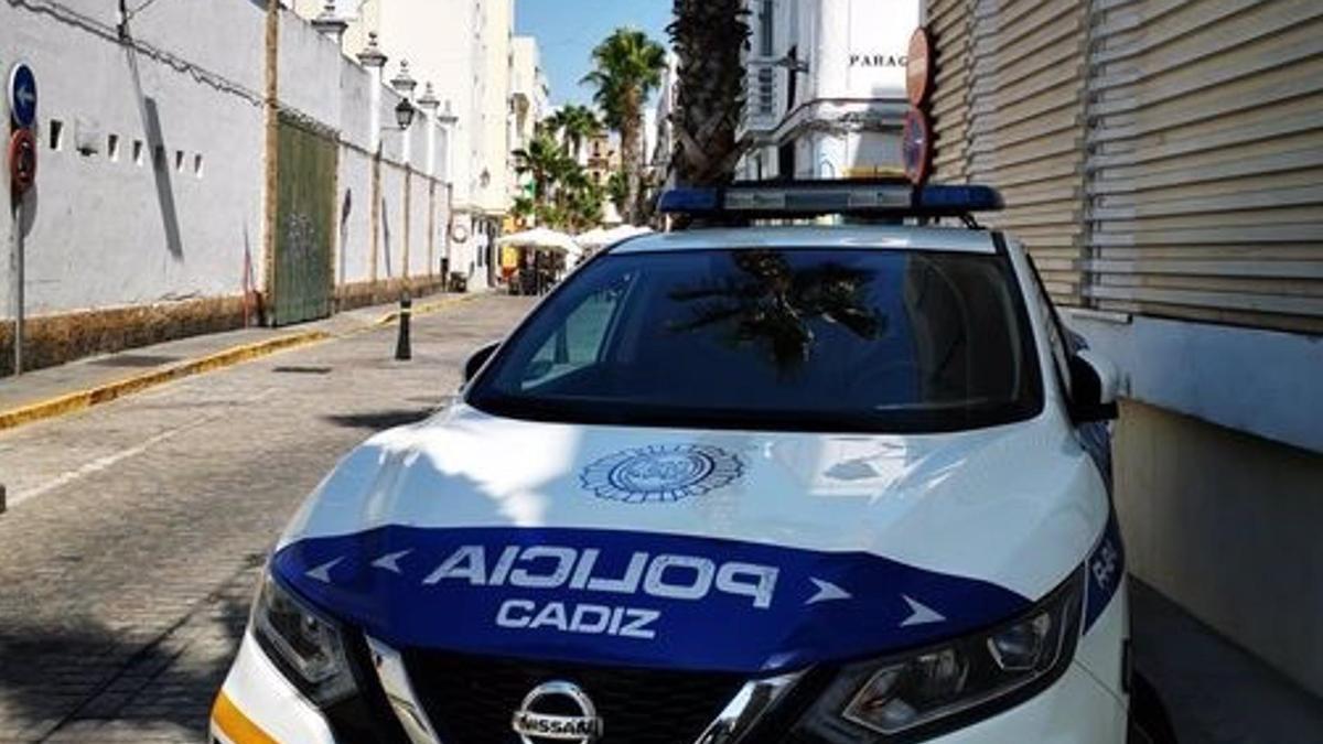 Patrulla de la Policía Local de Cádiz.