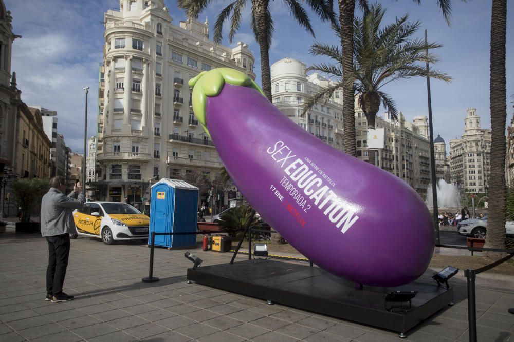 La llamativa publicidad de 'Sex Education' en València