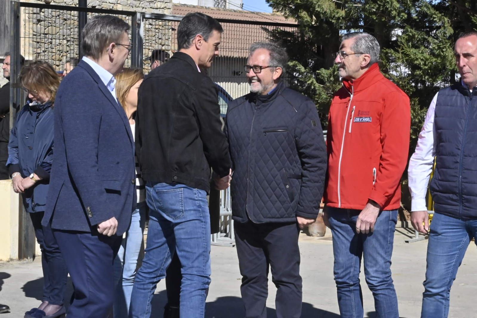 Galería: Visita de Pedro Sánchez al PMA del incendio del Alto Mijares