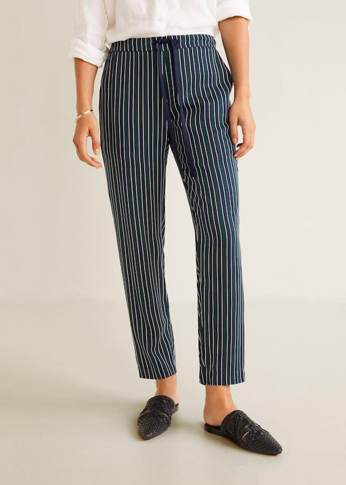 Pantalón fluido cordón de Mango (Precio: 12,99 euros)