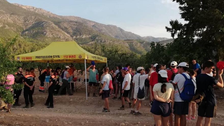 Decenas de voluntarios han participado en la búsqueda del joven desaparecido.