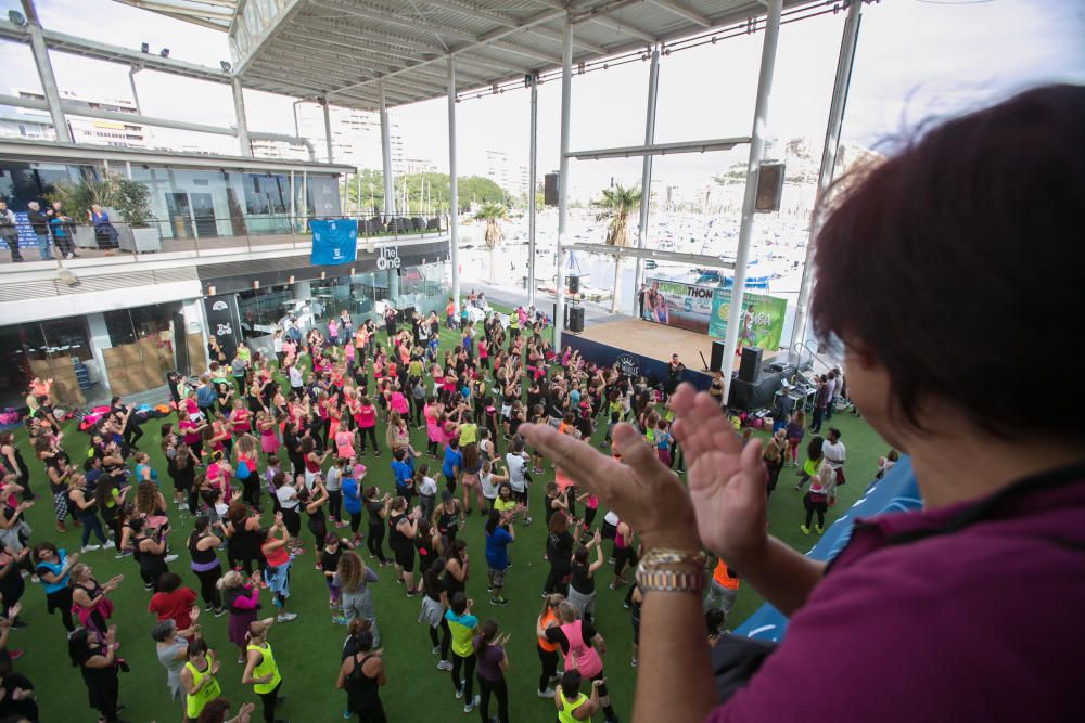 Rumba solidaria en el Centro Comercial Panoramis