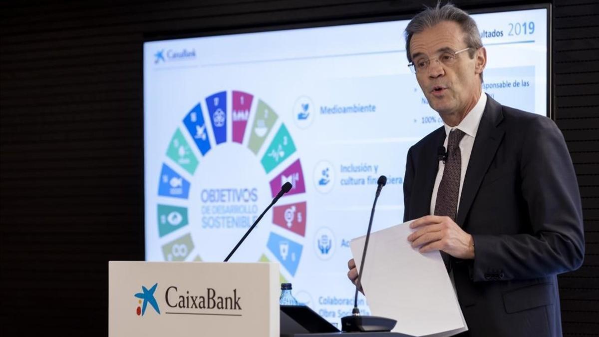 Jordi Gual, presidente de Caixabank, durante la presentación de resultados de la compañía