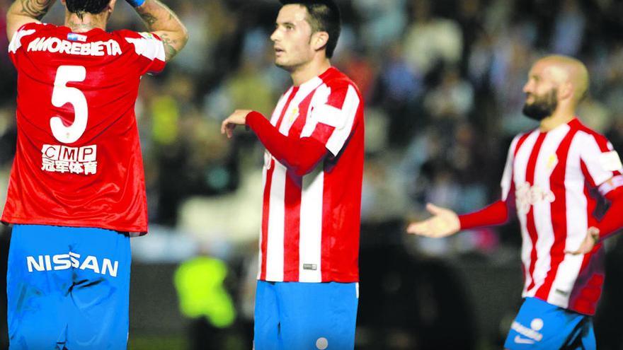 Isma López, en el último partido del Sporting.