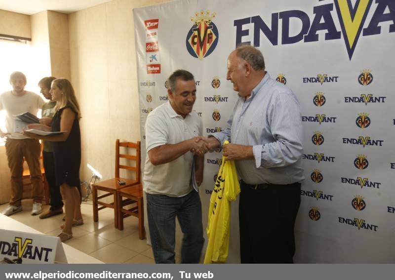 GALERÍA DE FOTOS -- El Villarreal CF apoya a 37 clubs provinciales