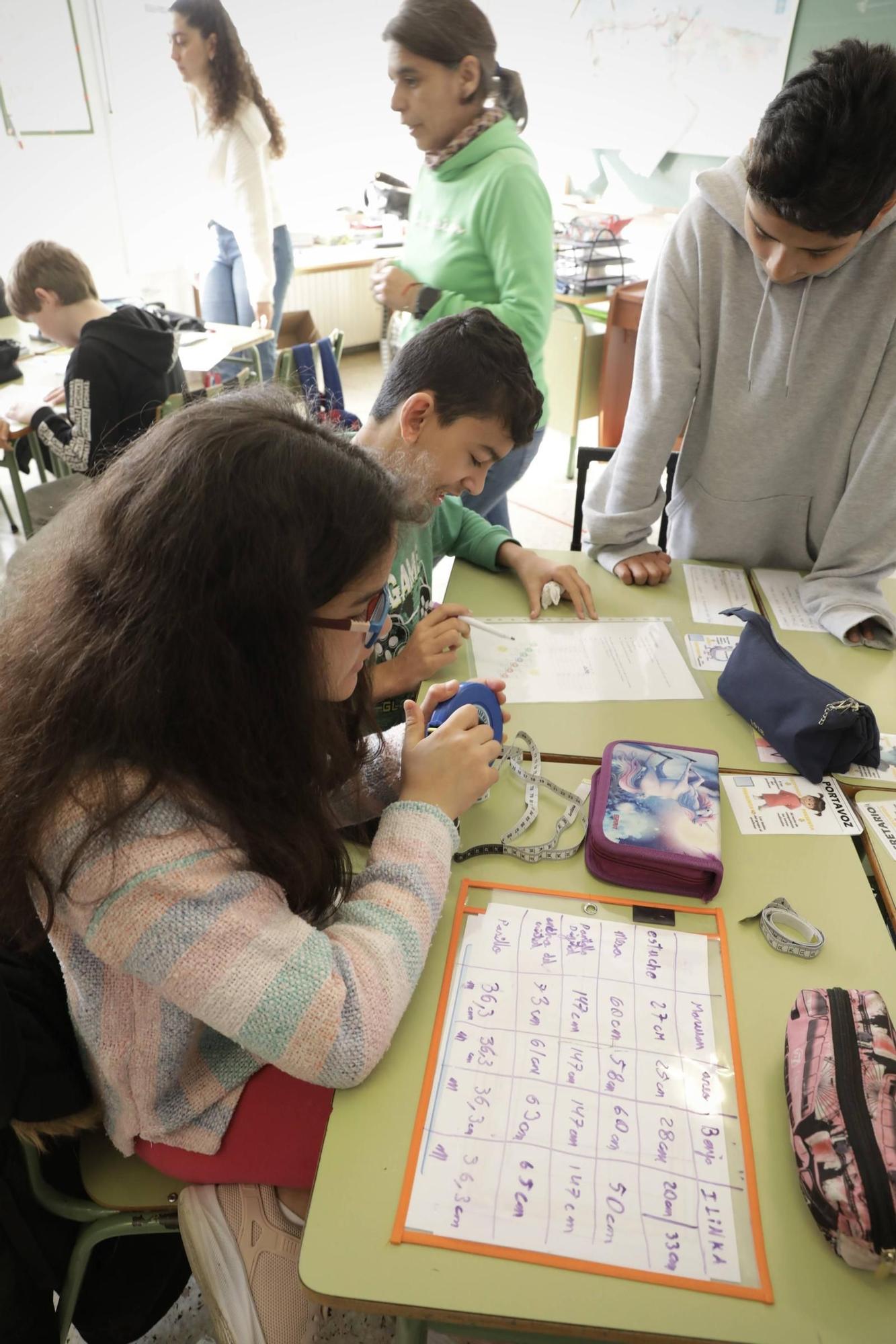 De aula en aula: La Escuelona, con las mates en la mano (en imágenes)