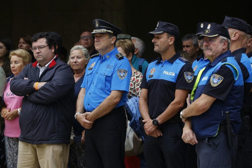 Minuto de silencio en Ovedo