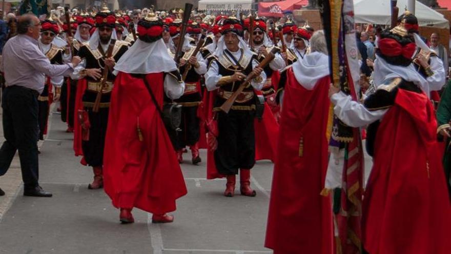 Desfile día 3: salida de El Salvador (Bando Moro)