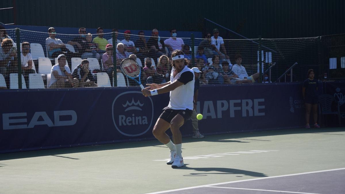 Feliciano López debuta con victoria en Villena