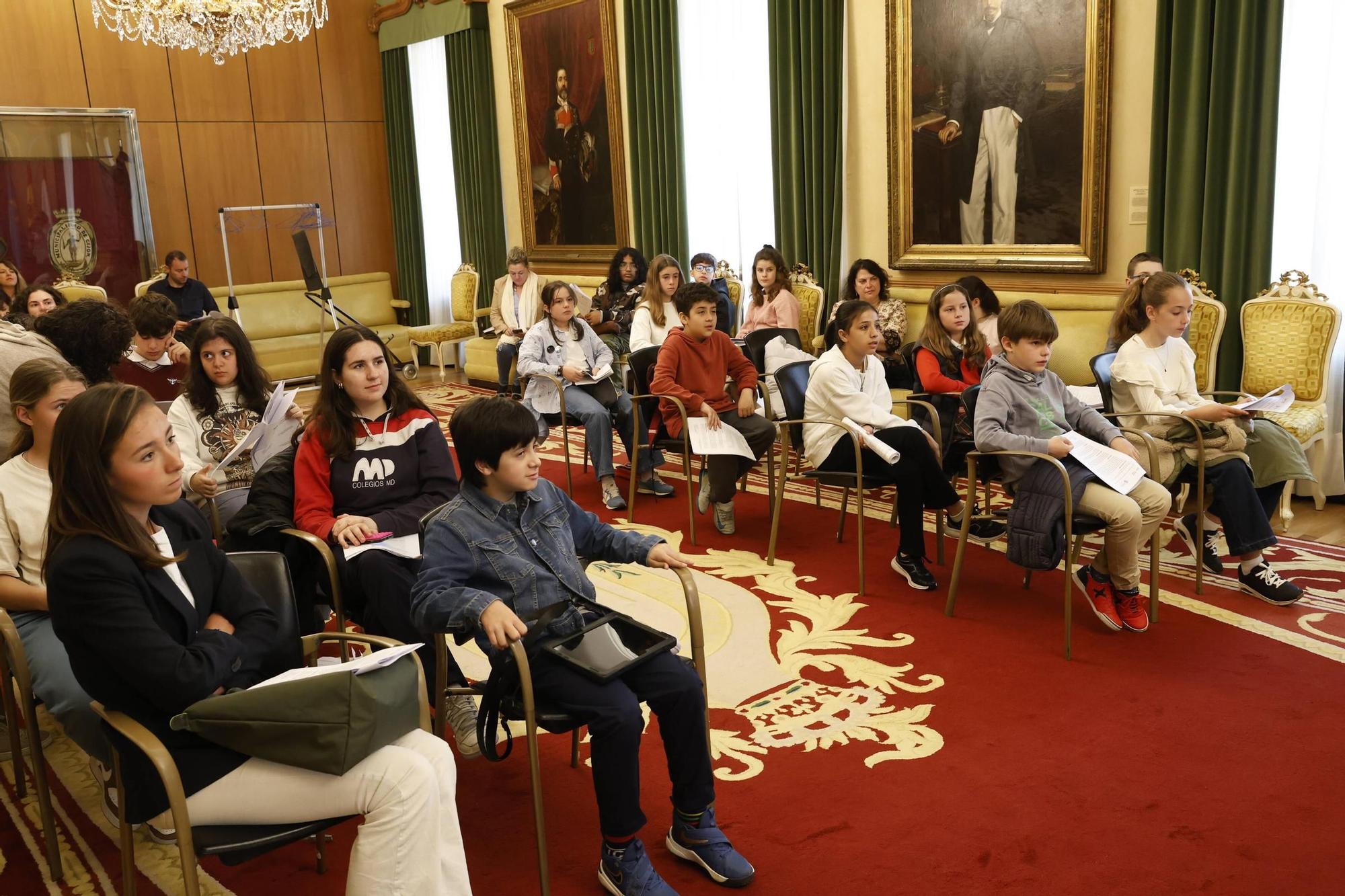 El Pleno del Consejo Municipal de Infancia y Adolescencia de Gijón, en imágenes