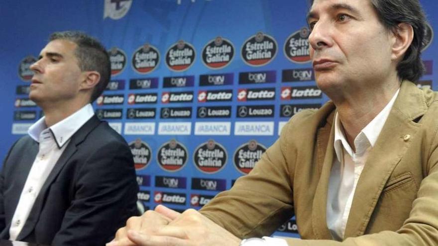 Gaizka Garitano y Richard Barral, durante la presentación del técnico.