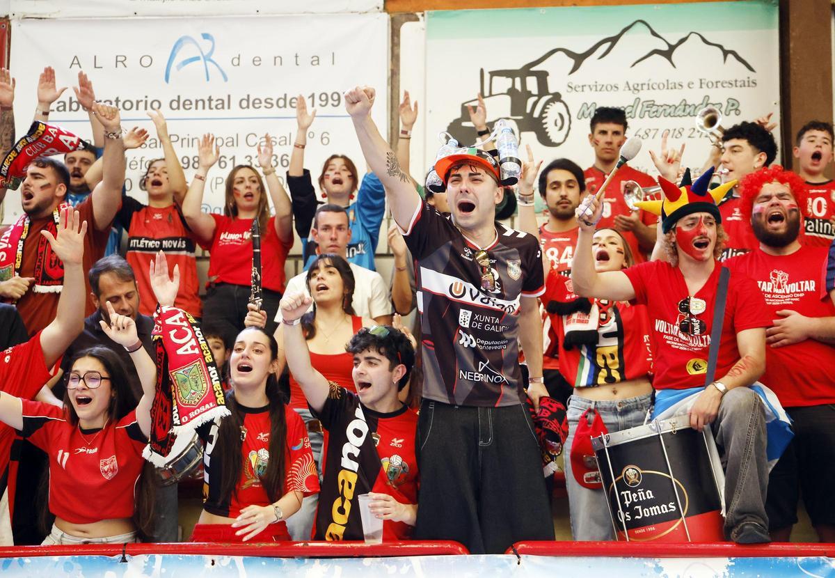 Tristeza en O Rosal tras perder el ascenso ante el Zamora Tristeza en O Rosal tras perder el ascenso ante el Zamora