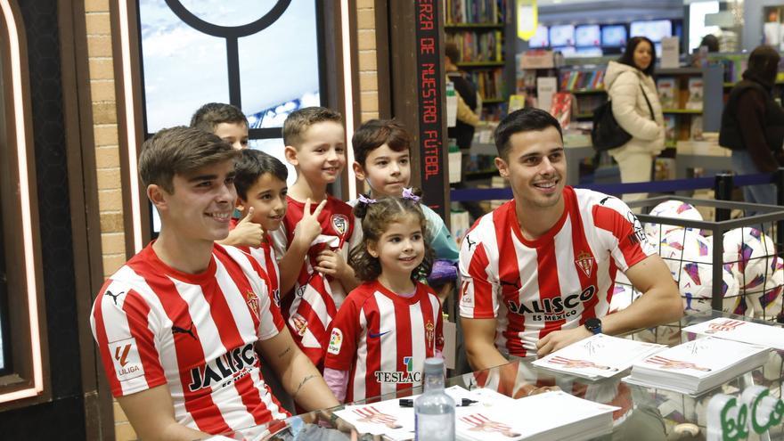 Gaspar y Pablo García traen cola: dos horas de firmas y un baño de sportinguismo