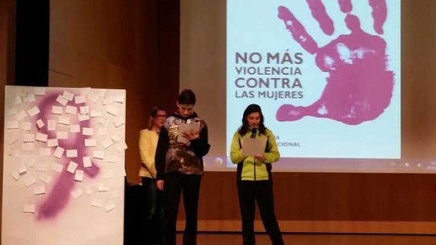 «El amor no es la leche», taller de prevención para estudiantes en Orihuela