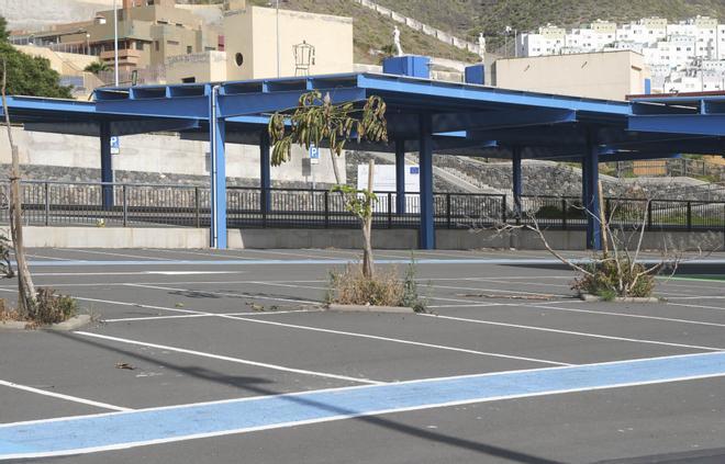 Aparcamiento en Blas Cabrera Felipe, en Las Palmas de Gran Canaria