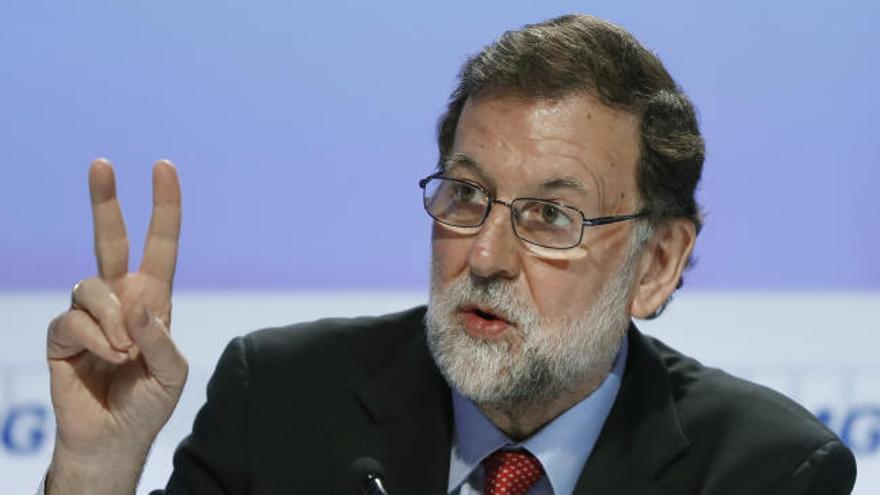Rajoy asegura que, con la idependencia, Cataluña saldría de Europa, ''digan lo que digan''
