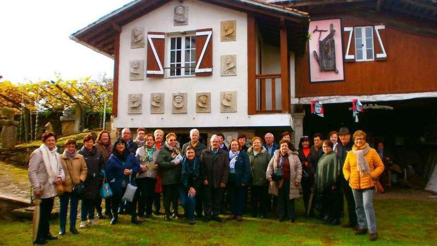 La Fundación Paco Lareo recibe a nueve asociaciones