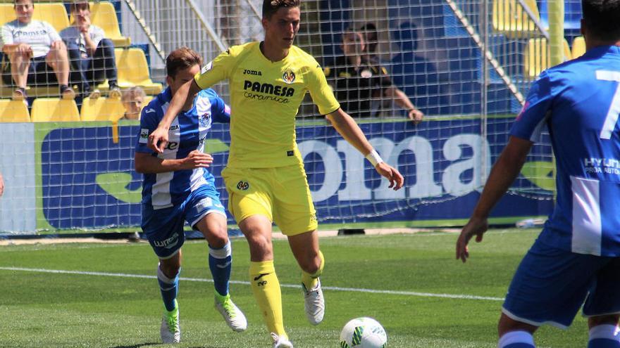Pau Torres, central de la cantera del Villarreal, será jugador del Málaga CF en las próximas horas. Llega al club de Martiricos en calidad de cedido.