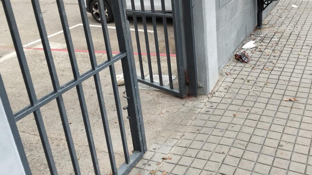 Puerta abierta en el IES la Patacona de Alboraia.