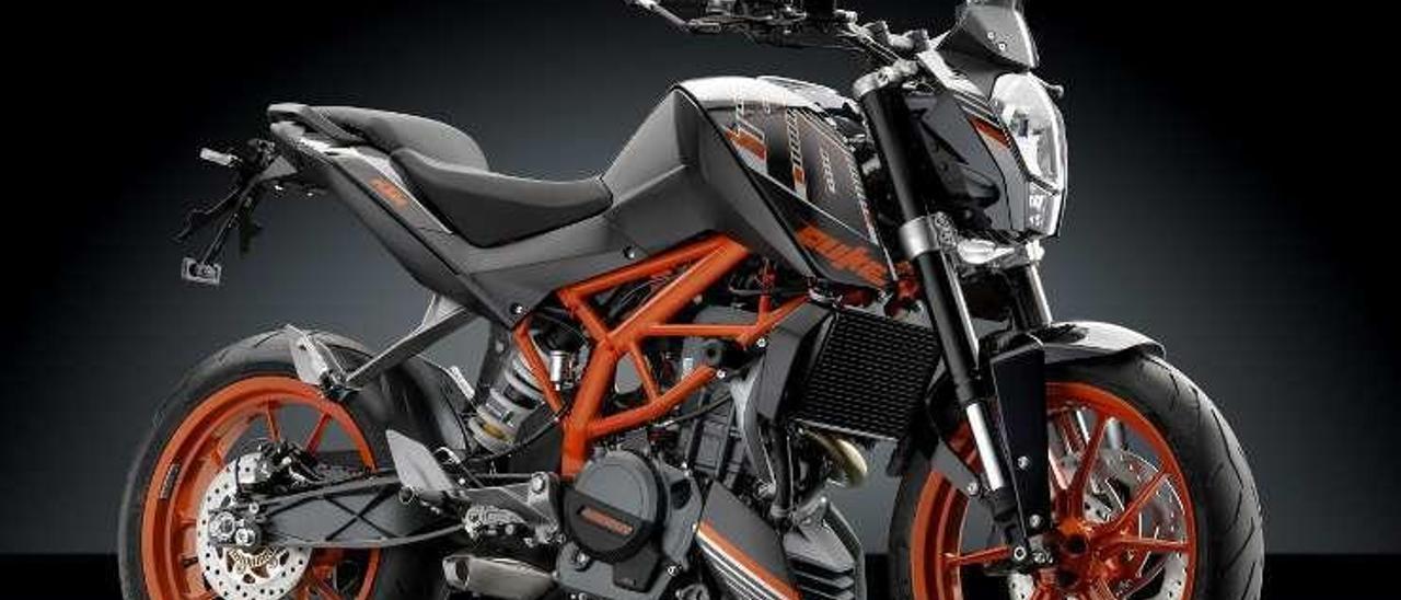 Preparación de la KTM 1290 R Super Duke. // FdV