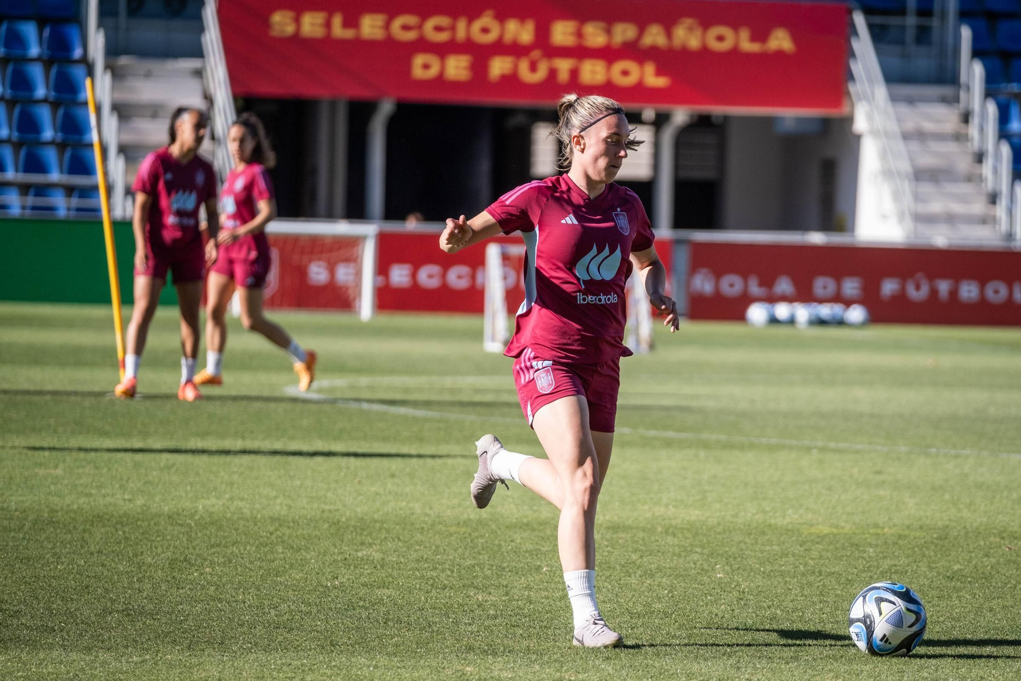 Training and press conference of the women's soccer team in Tenerife