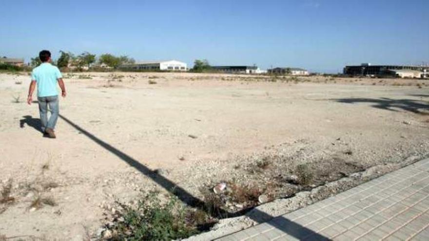 El solar donde está previsto que se construya el centro.