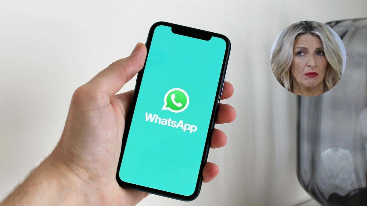 ¿Pueden multar a tu empresa por meterte en un grupo de Whatsapp? Este abogado te da la respuesta