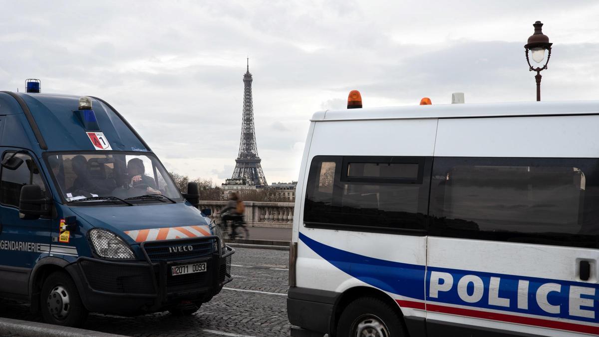 Furgones de la policía de Francia.