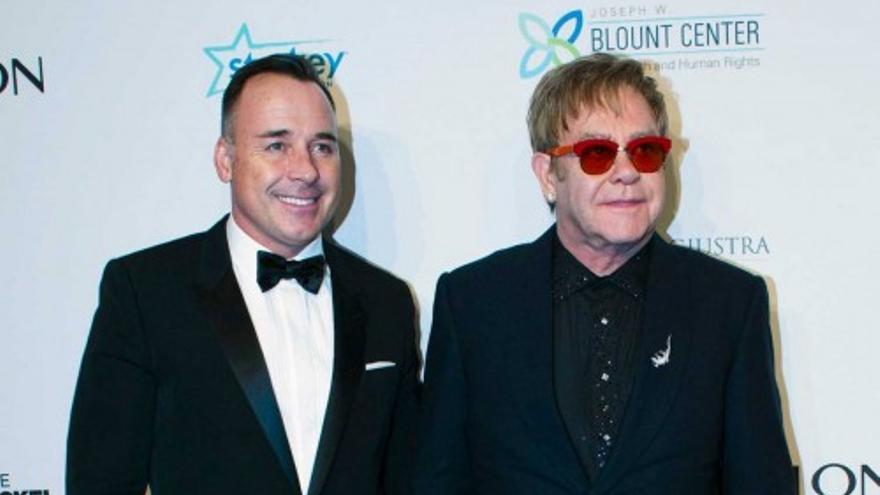 Elton John da una gala benéfica para su fundación contra el Sida