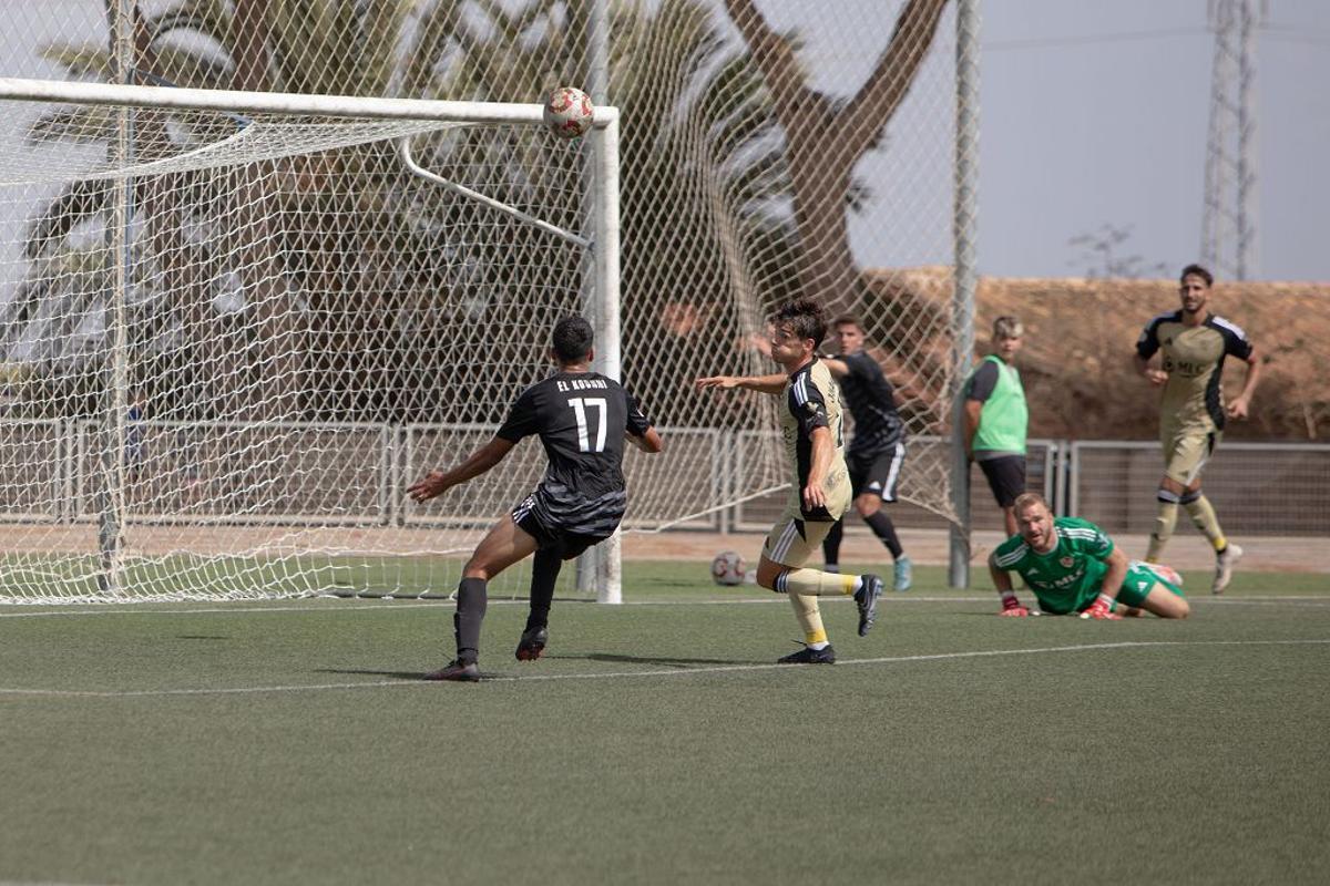 Todas las imágenes del encuentro entre La Unión y el Deportivo Linares Todas las imágenes del encuentro entre La Unión y el Deportivo Linares