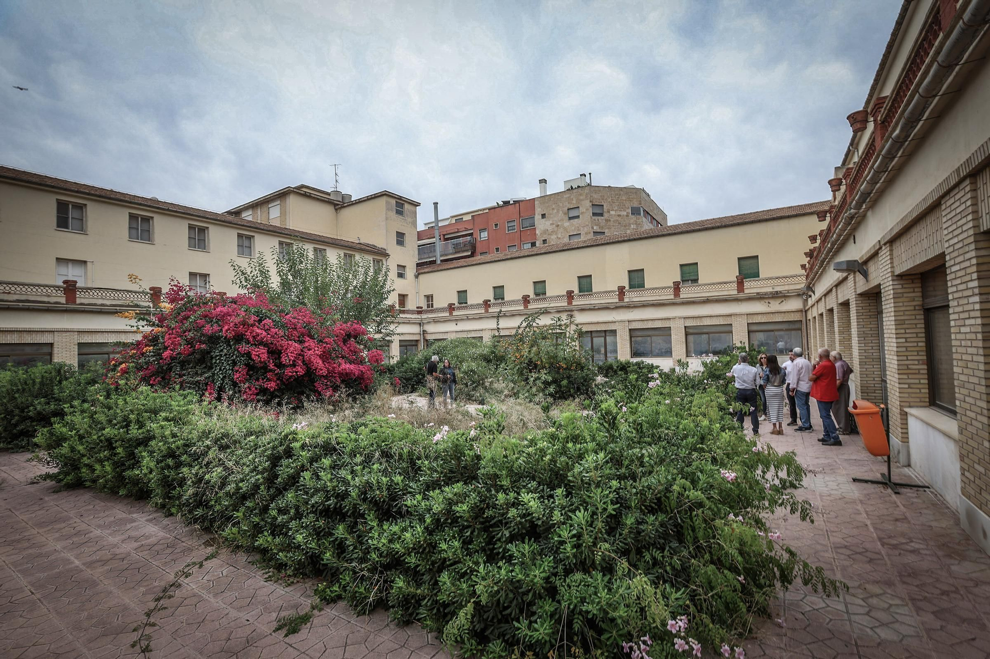 Así esta el antiguo asilo de Orihuela