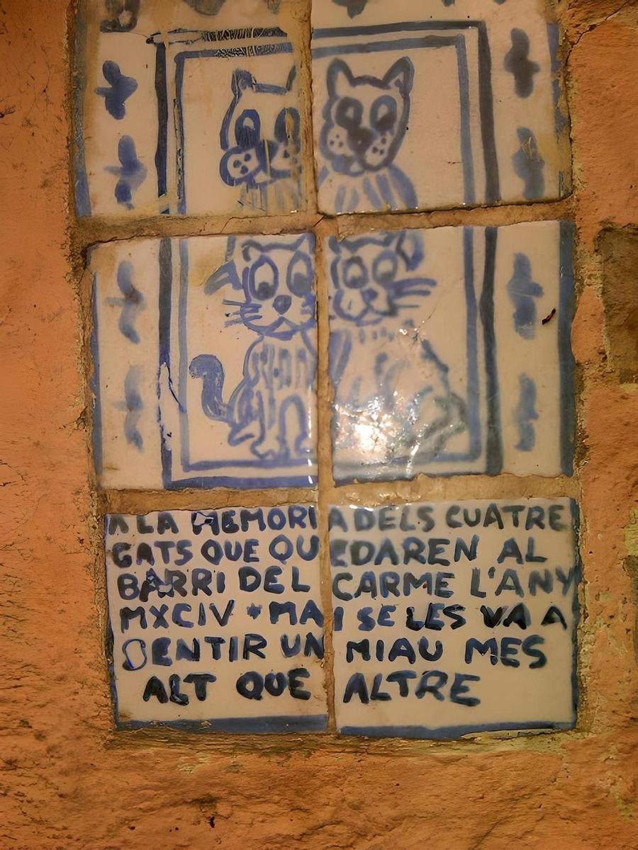 Placa en memoria de 'Los Cuatro Gatos'