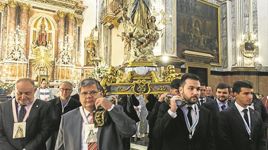 La Puríssima del Poble regresa a la basílica