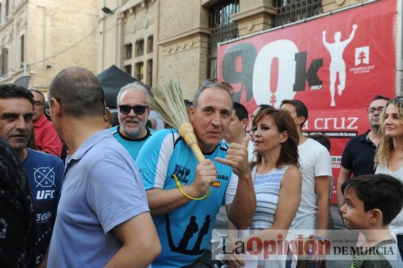 Ambientazo en Santo Domingo por la carrera 90K Camino de la Cruz