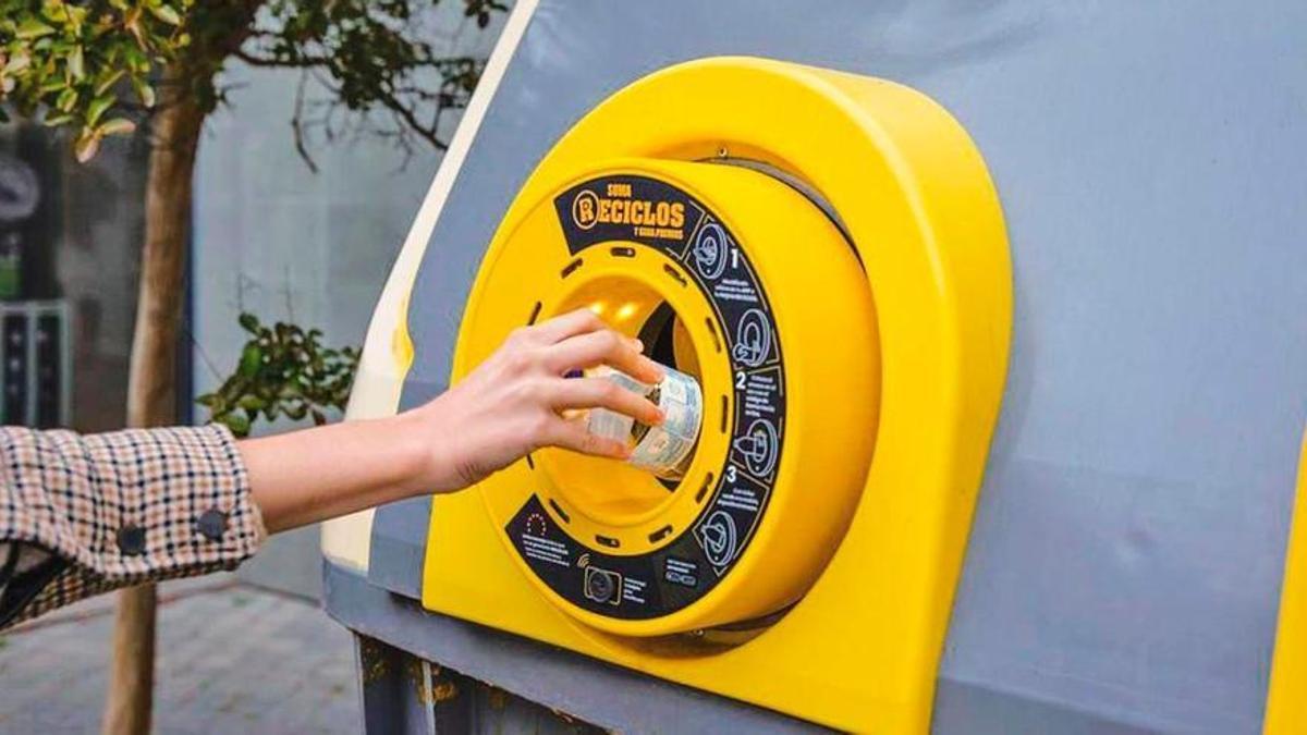 Contenedor del programa Reciclos.