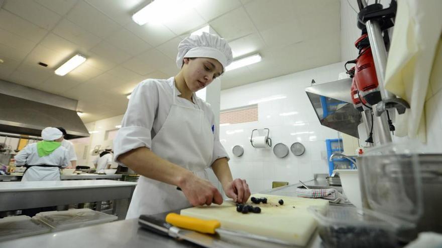 La Escuela de Hostelería de Aller ofrece &quot;La Vuelta a Asturias en cinco platos&quot;