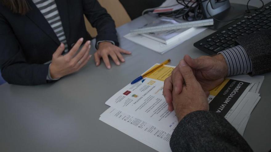 Decorar el currículum, deporte nacional