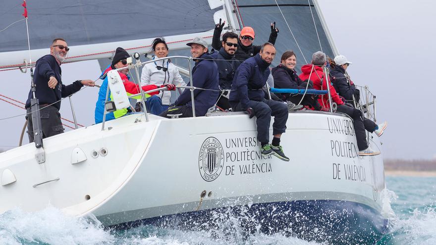 El UPV se queda con su trofeo en aguas de València