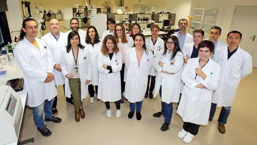 La gran mayoría del personal de investigación de la Fundación Biomédica Galicia Sur. // Marta G. Brea