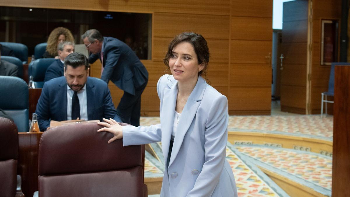 Ayuso defiende que Madrid "no deja atrás a ningún español" en favor de los migrantes