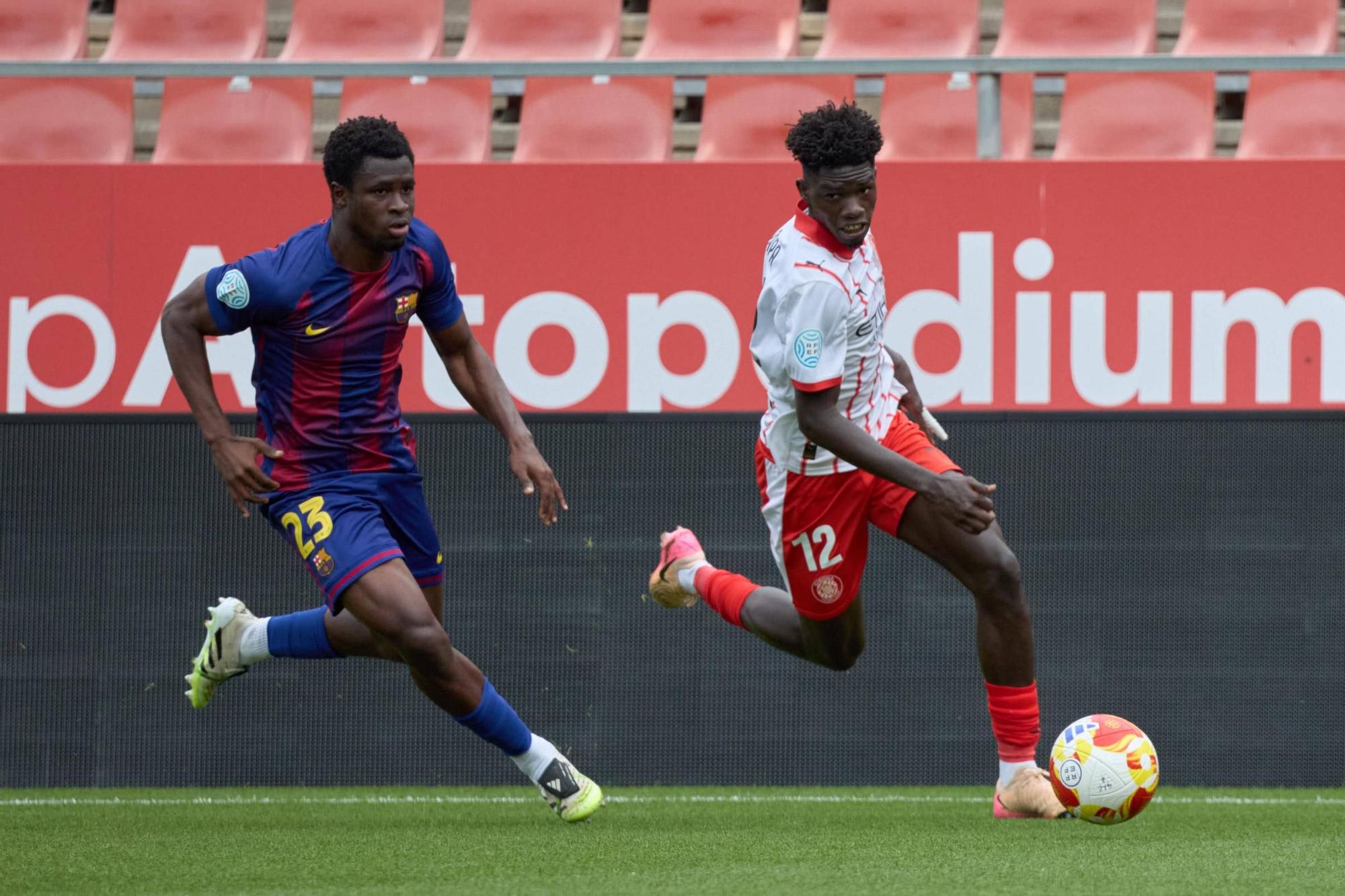 Les fotos del Girona B i Barça Atlètic