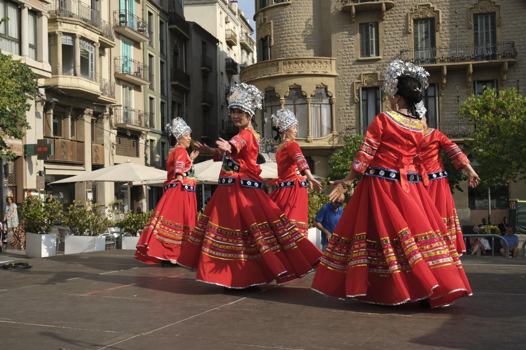 Manresa presumeix d'interculturalitat a Sant Domènec