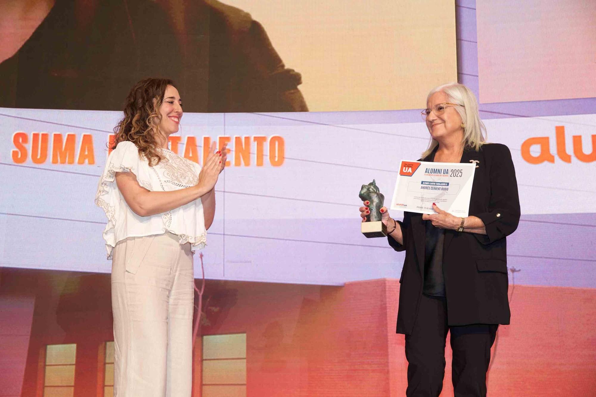 IV edición de la gala "Alumni UA" 2025 en la Universidad de Alicante