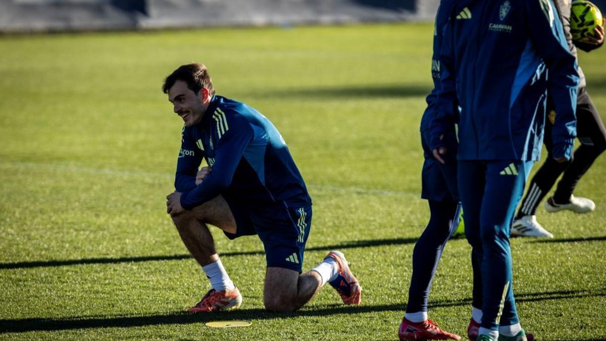 Francho Serrano, en un entrenamiento con el Real Zaragoza.