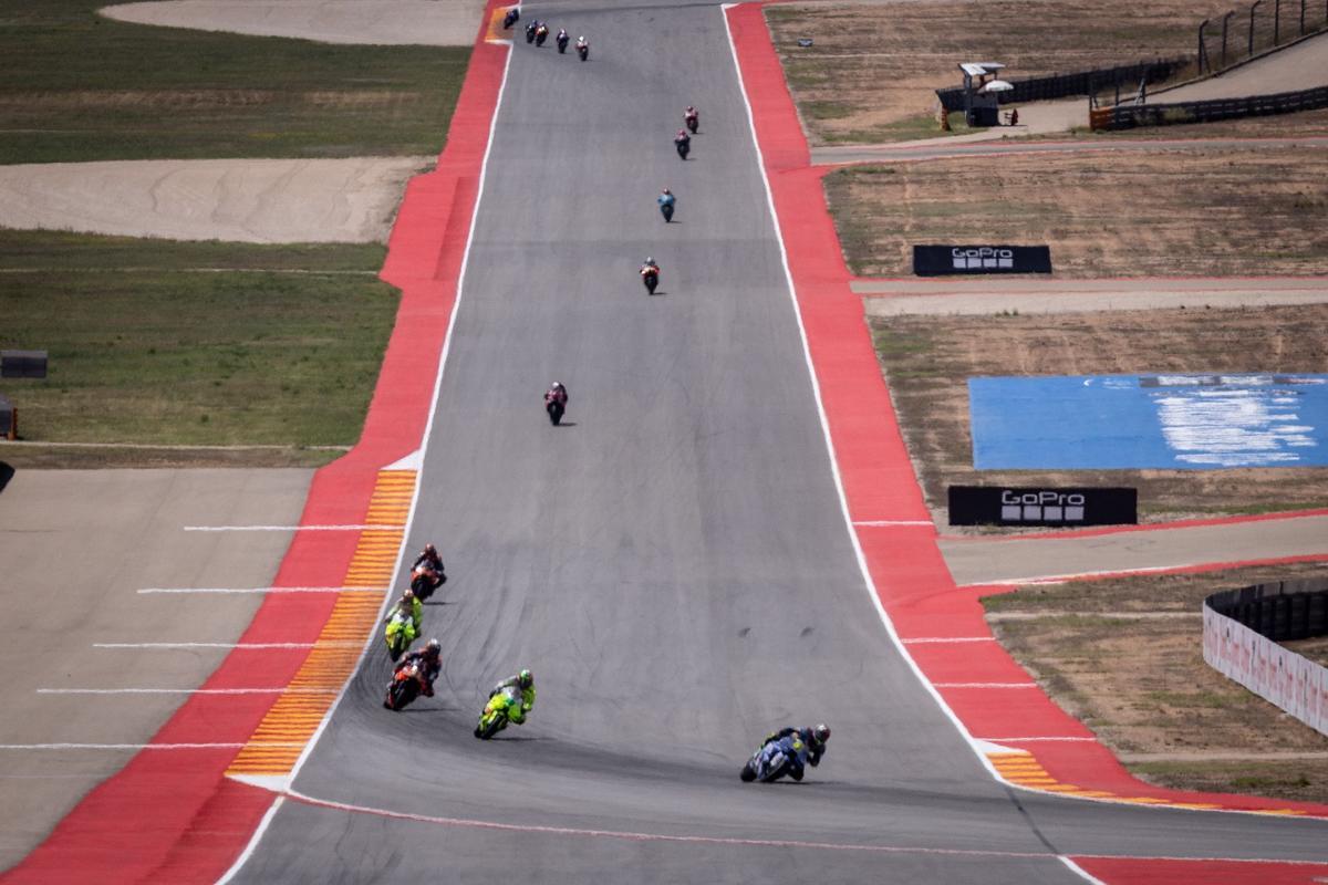 En imágenes | Los motores de MotoGP ya rugen en Motorland