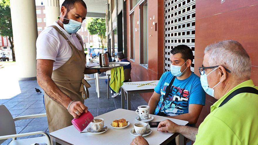 La pandemia agrava la dificultad para encontrar personal cualificado para hostelería este verano - Vimarsana News