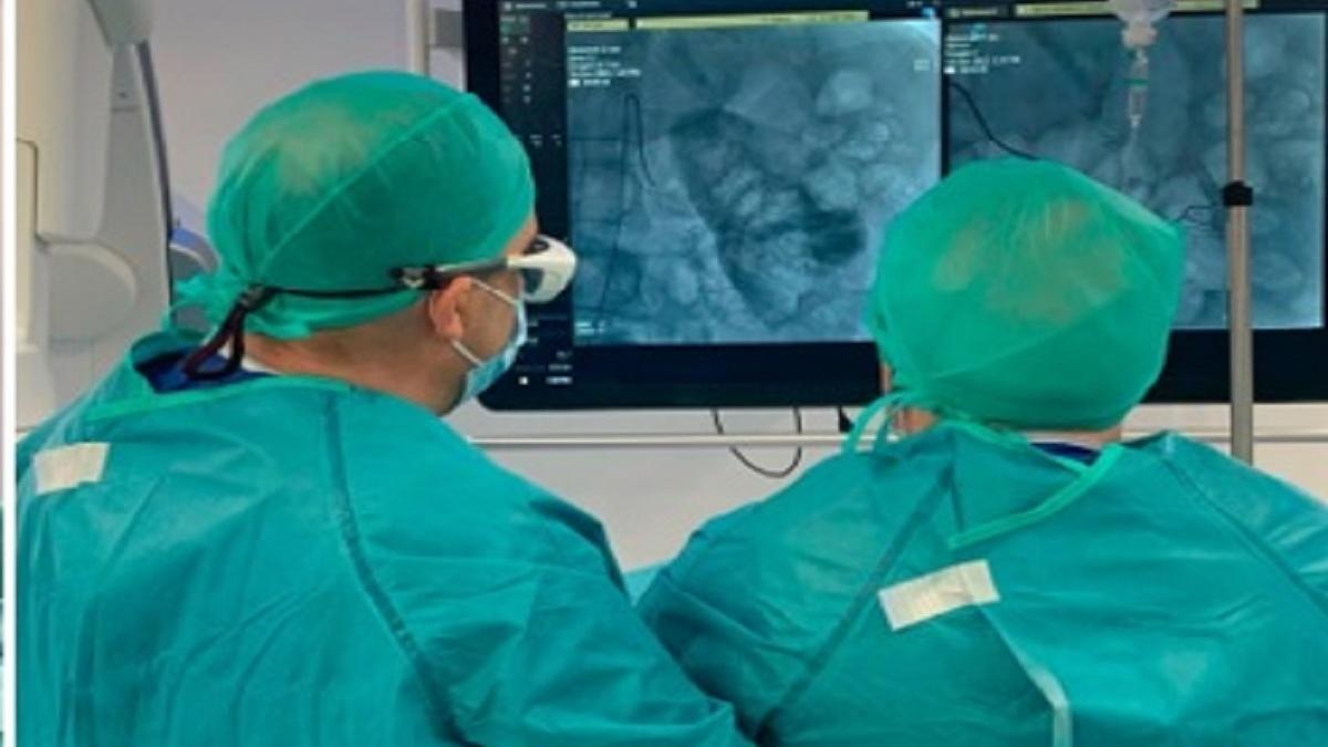 Los aneurismas más grandes requieren intervención quirúrgica.