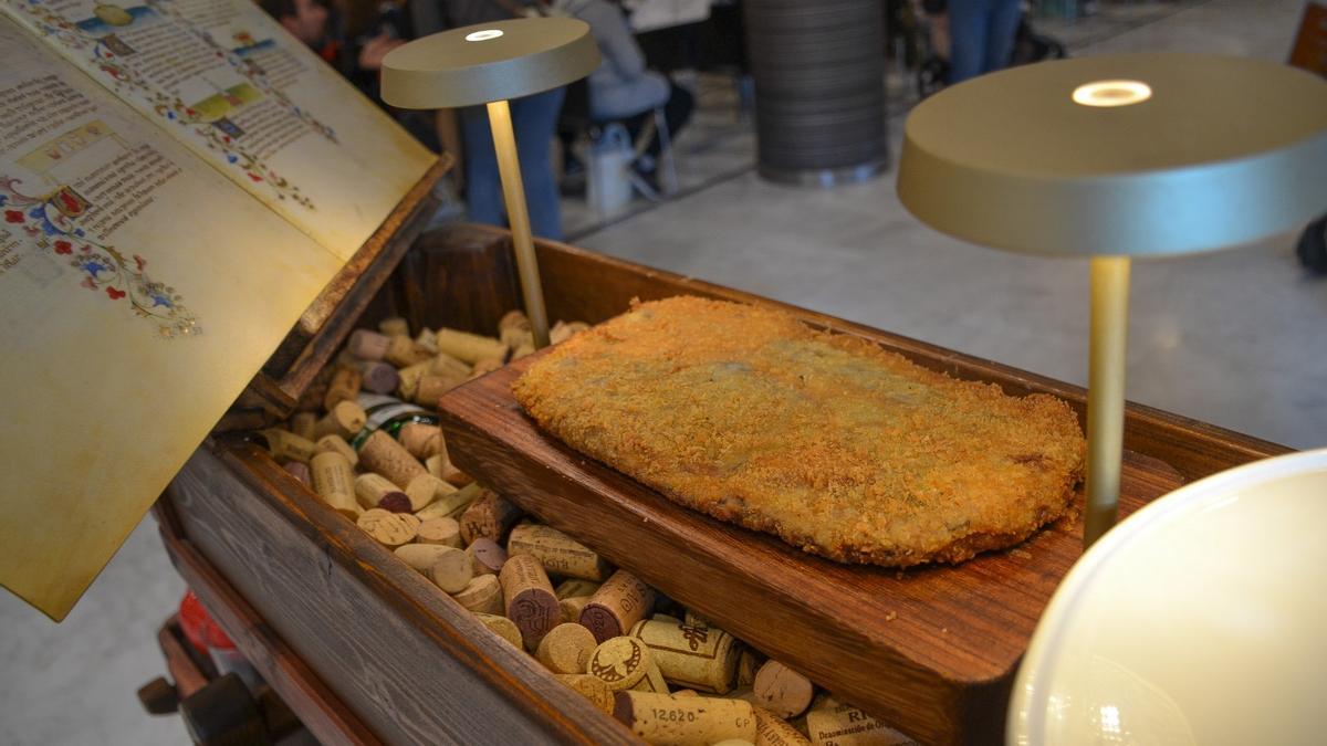 ¿Dónde se come el mejor cachopo del mundo?: un restaurante de Zaragoza se hace con el primer premio.