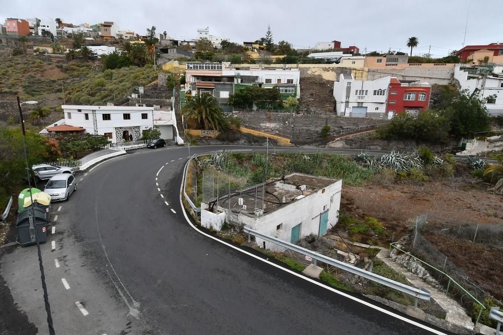 Carretera que sube a Caserones desde la calle Ceres